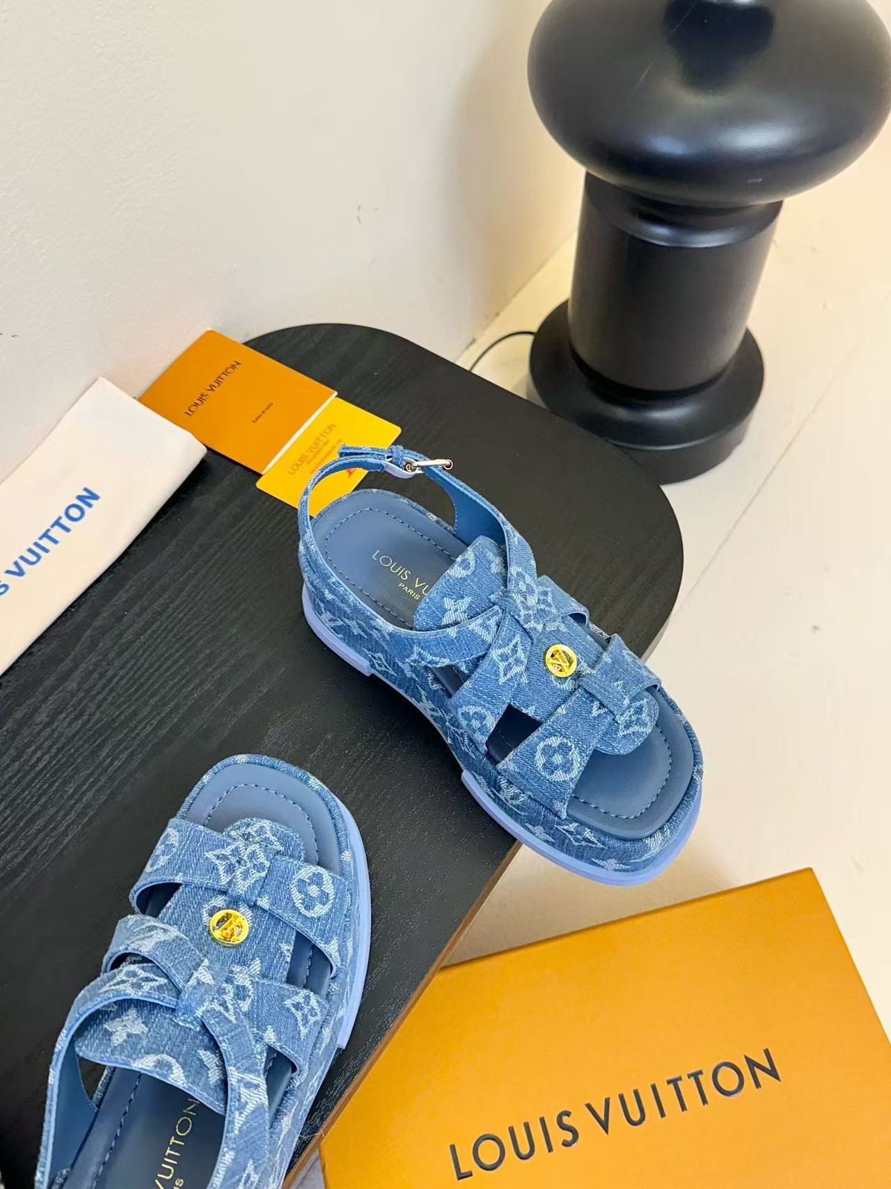 LVの高品質ジャカード厚底サンダル【50％割引+送料無料】