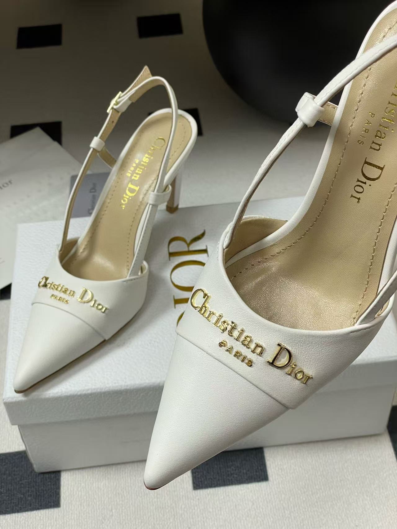 DI0R 高品質レザー ポインテッドトゥ ハイヒール【50％割引+送料無料】