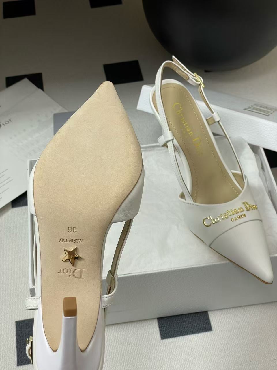 DI0R 高品質レザー ポインテッドトゥ ハイヒール【50％割引+送料無料】