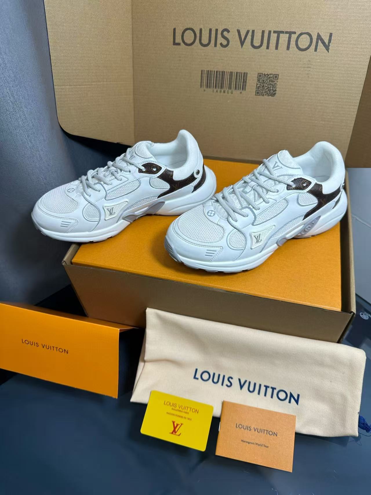 LVの高品質カジュアルシューズ【50％割引+送料無料】