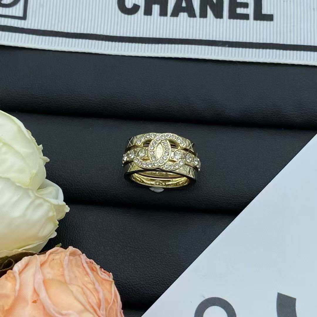 CHANE1 ダブルC スリーサークルリング【 50％割引+送料無料】