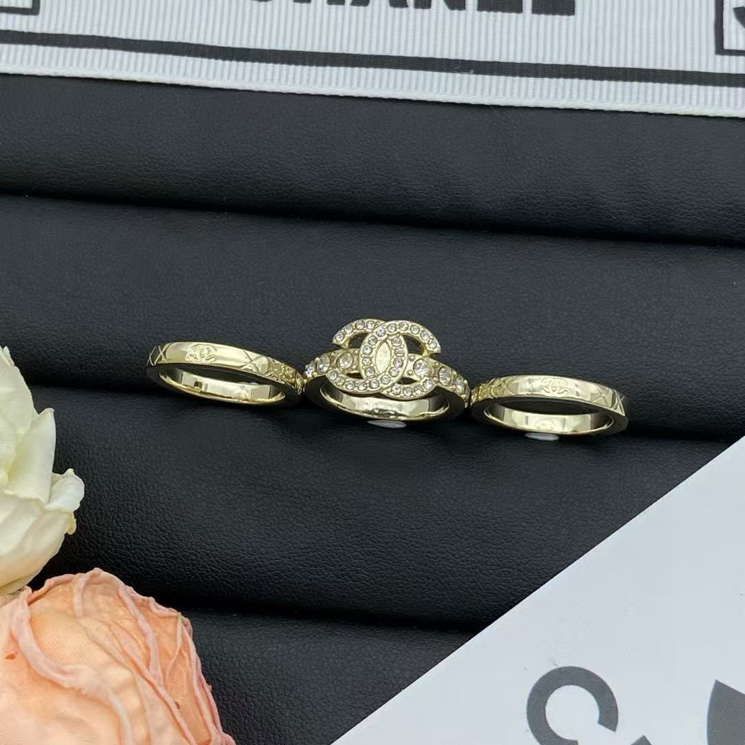 CHANE1 ダブルC スリーサークルリング【 50％割引+送料無料】