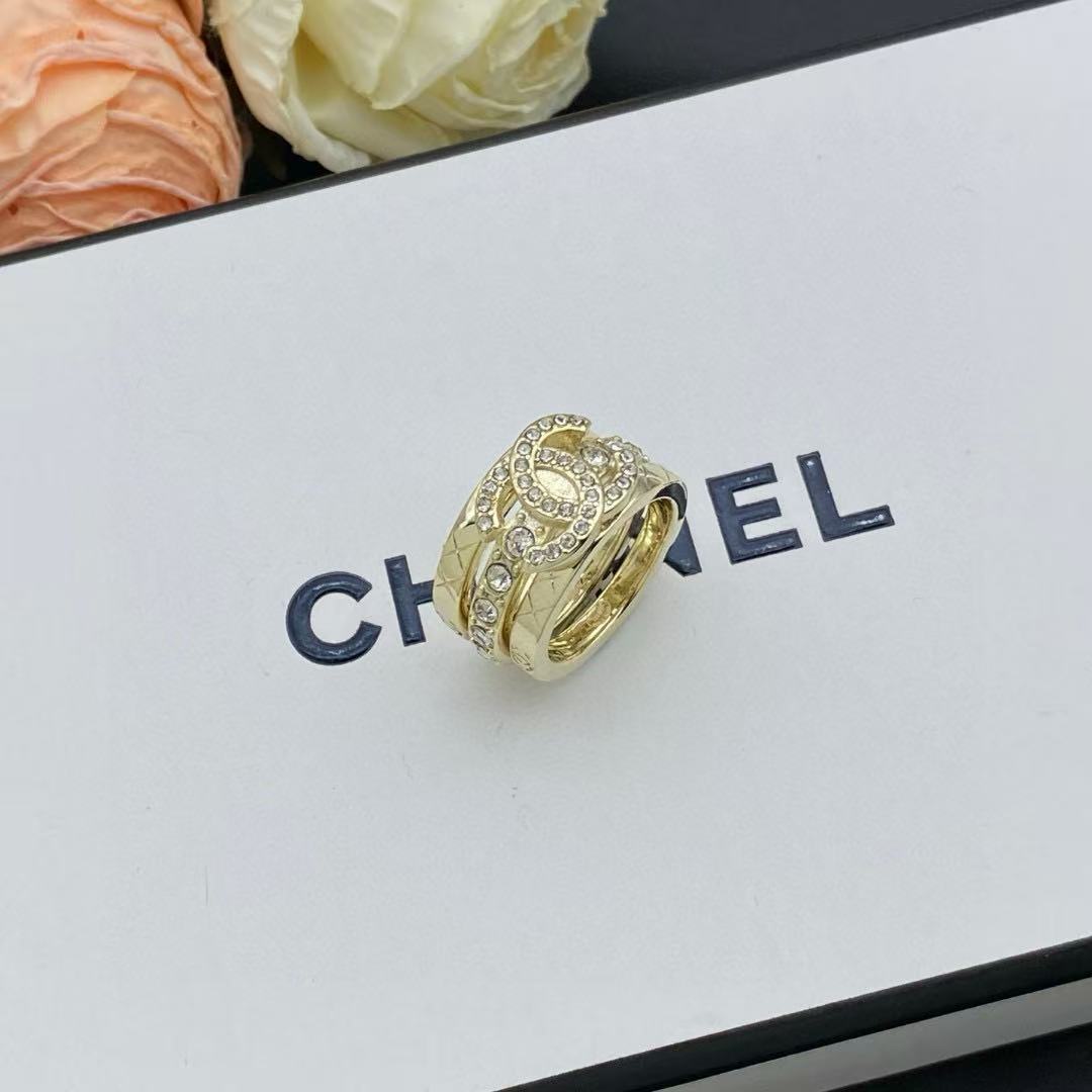 CHANE1 ダブルC スリーサークルリング【 50％割引+送料無料】