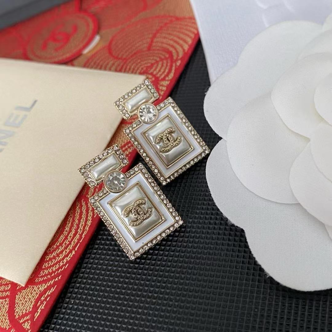 CHANE1 香水瓶イヤリング【 50％割引+送料無料】