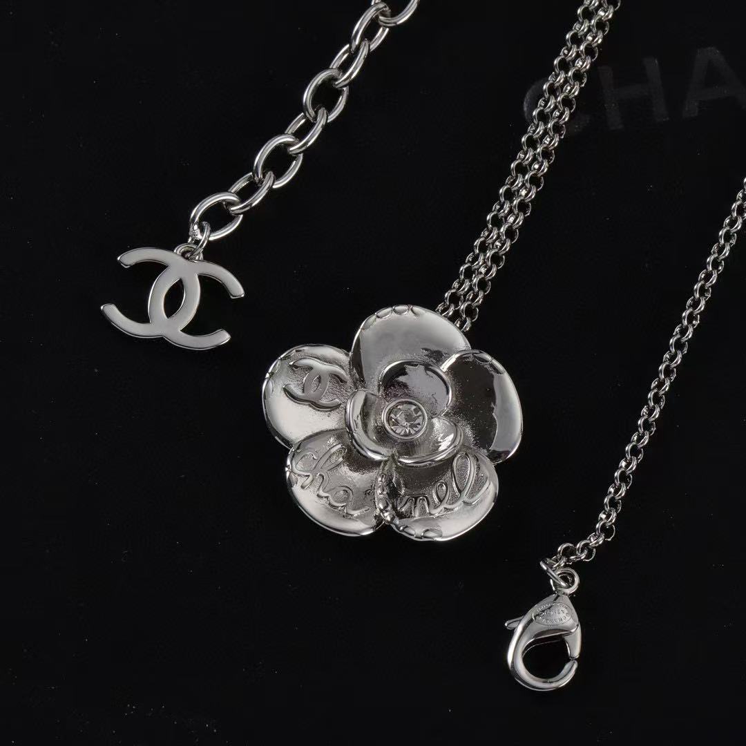 CHANE1 カメリアネックレス【 50％割引+送料無料】