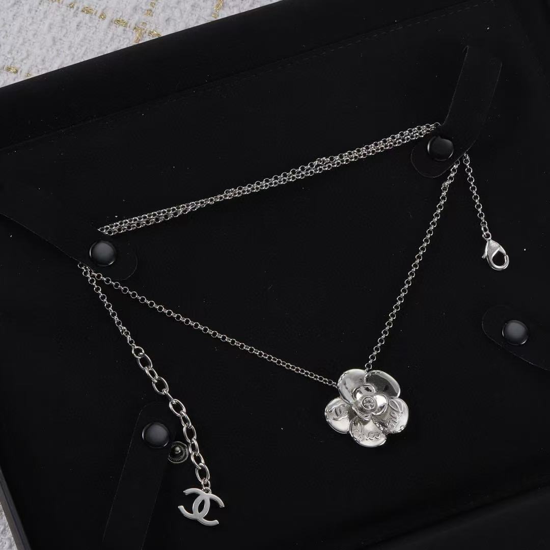 CHANE1 カメリアネックレス【 50％割引+送料無料】