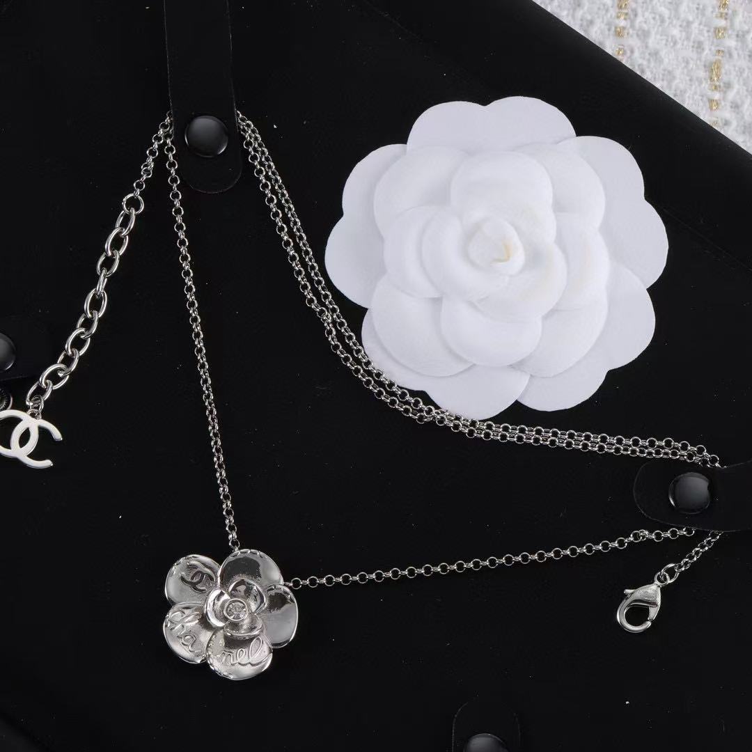 CHANE1 カメリアネックレス【 50％割引+送料無料】