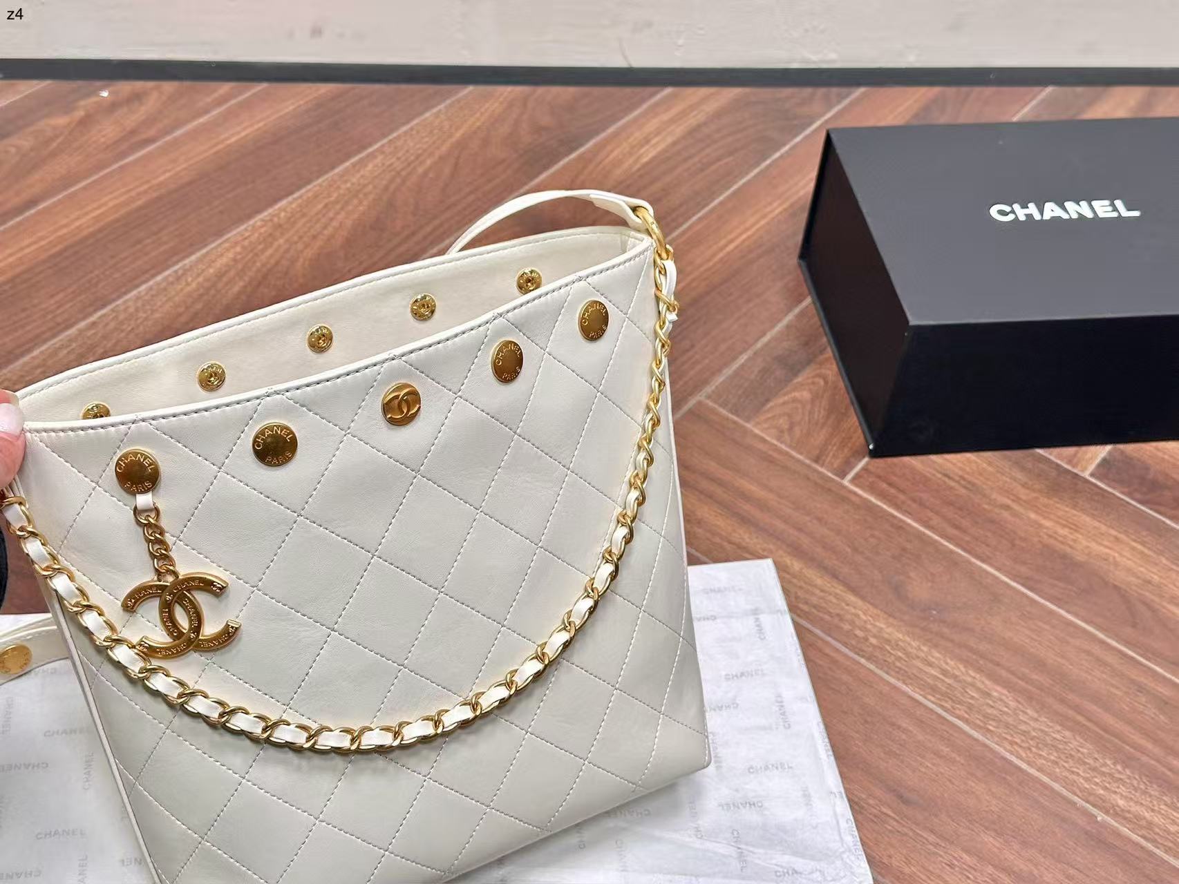 CHANE1 リベットバケットバッグ【 50％割引+送料無料】