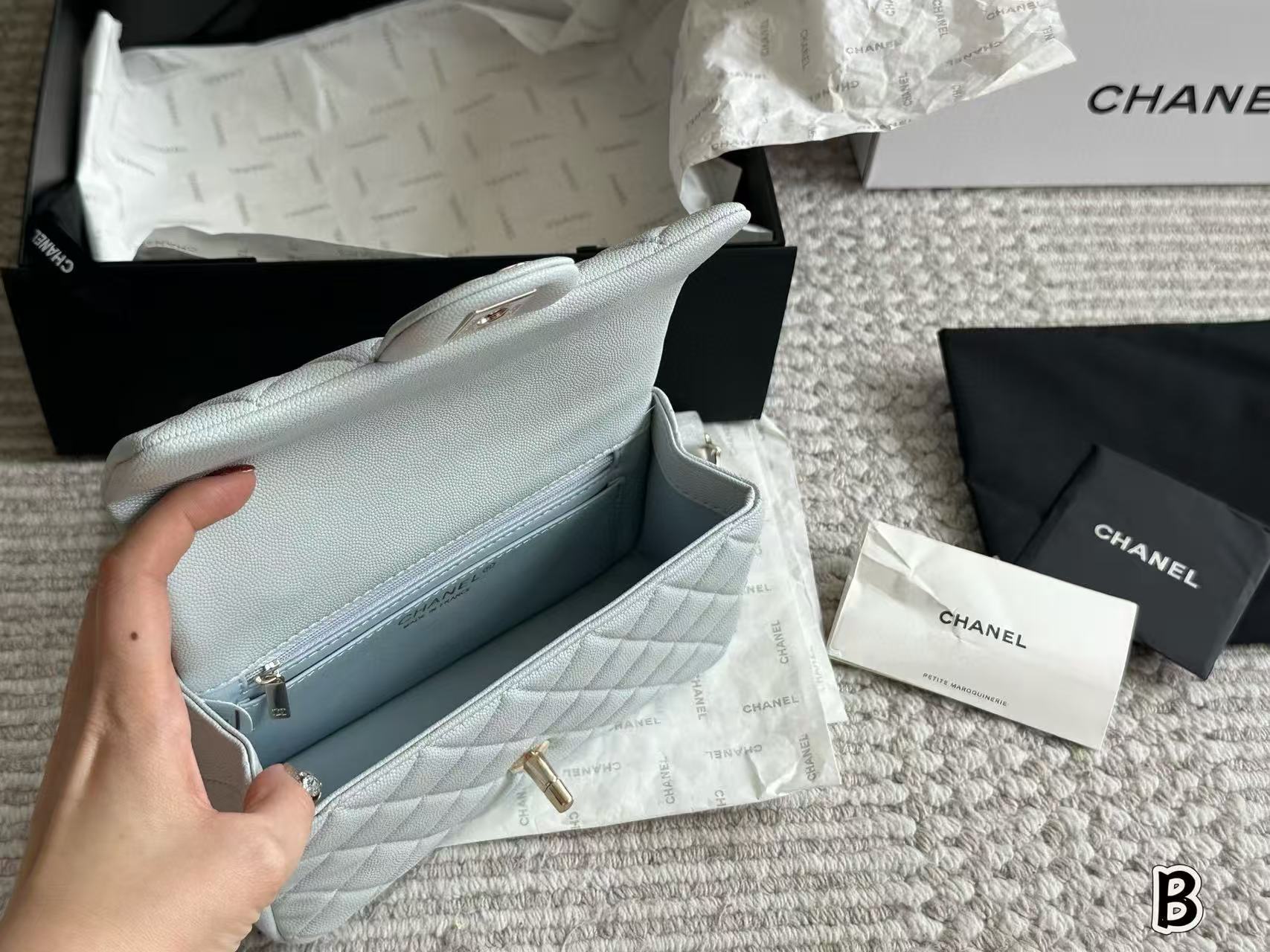 CHANE1 CF チェーンショルダー クロスボディバッグ【 50％割引+送料無料】