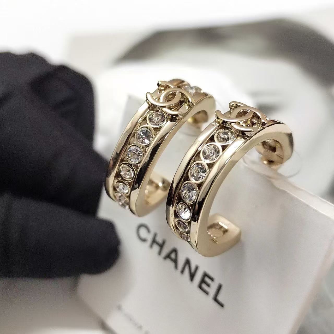 CHANE1 ダブルC ダイヤモンドイヤリング【 50％割引+送料無料】