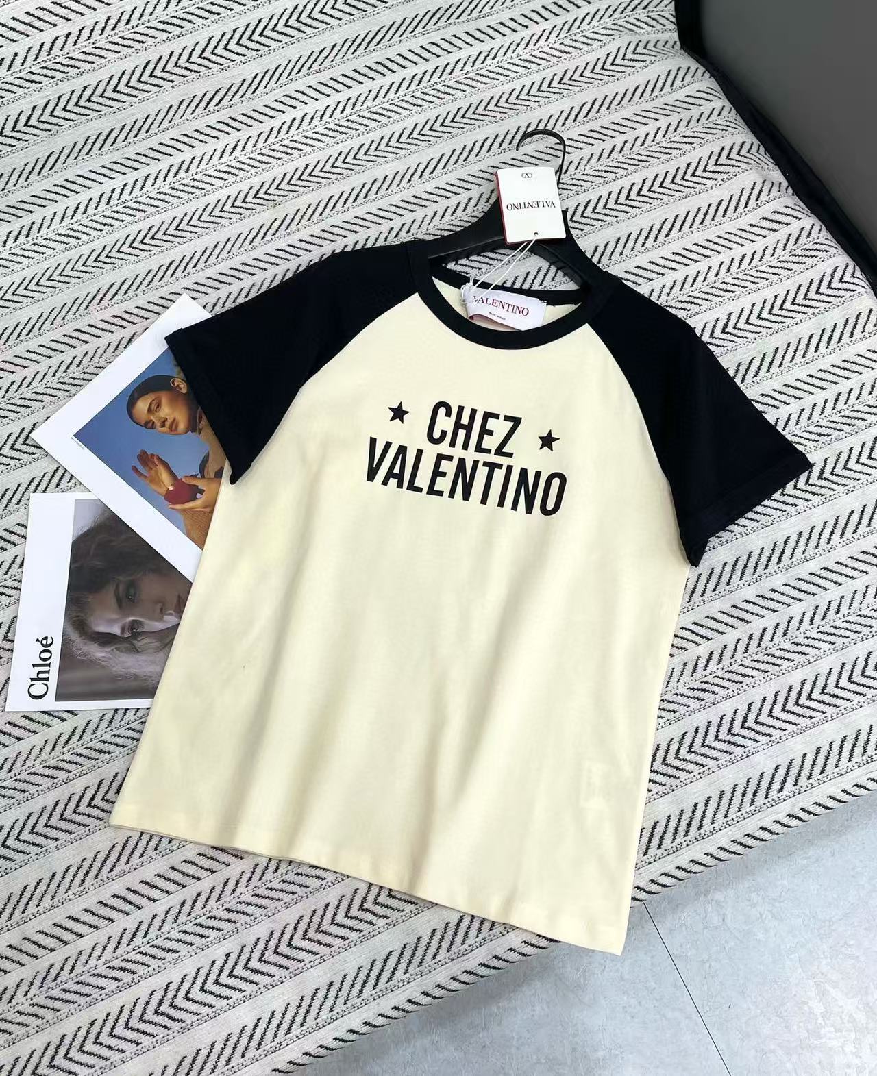 VALENT1NO レターTシャツ【 50％割引+送料無料】