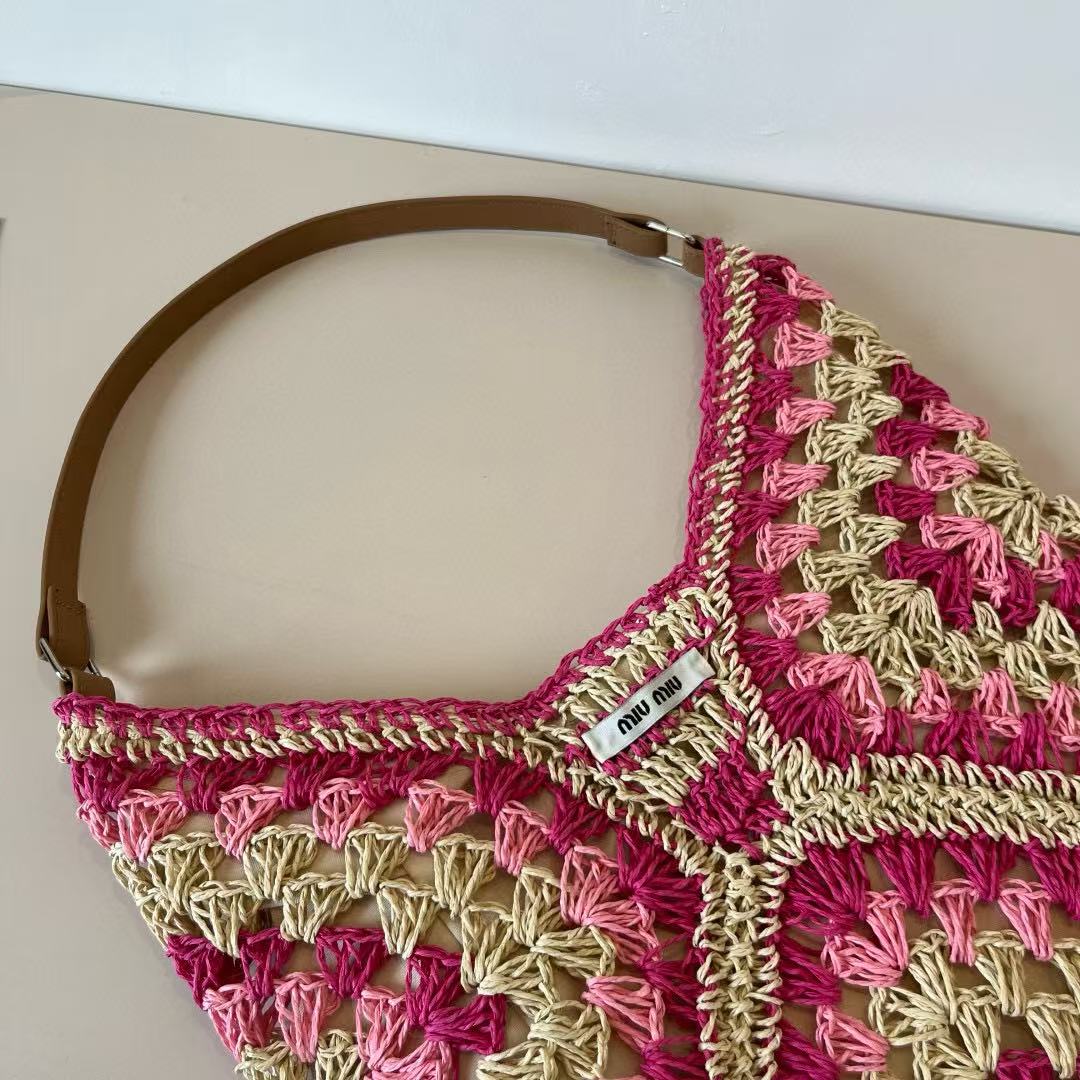 M1UM1U ストローアンダーアームバッグ【 50％割引+送料無料】