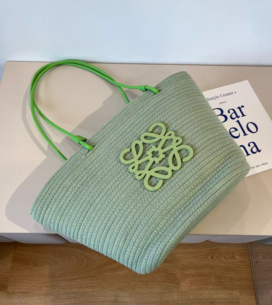 L0WEW ラフィア編みバッグ【 50％割引+送料無料】