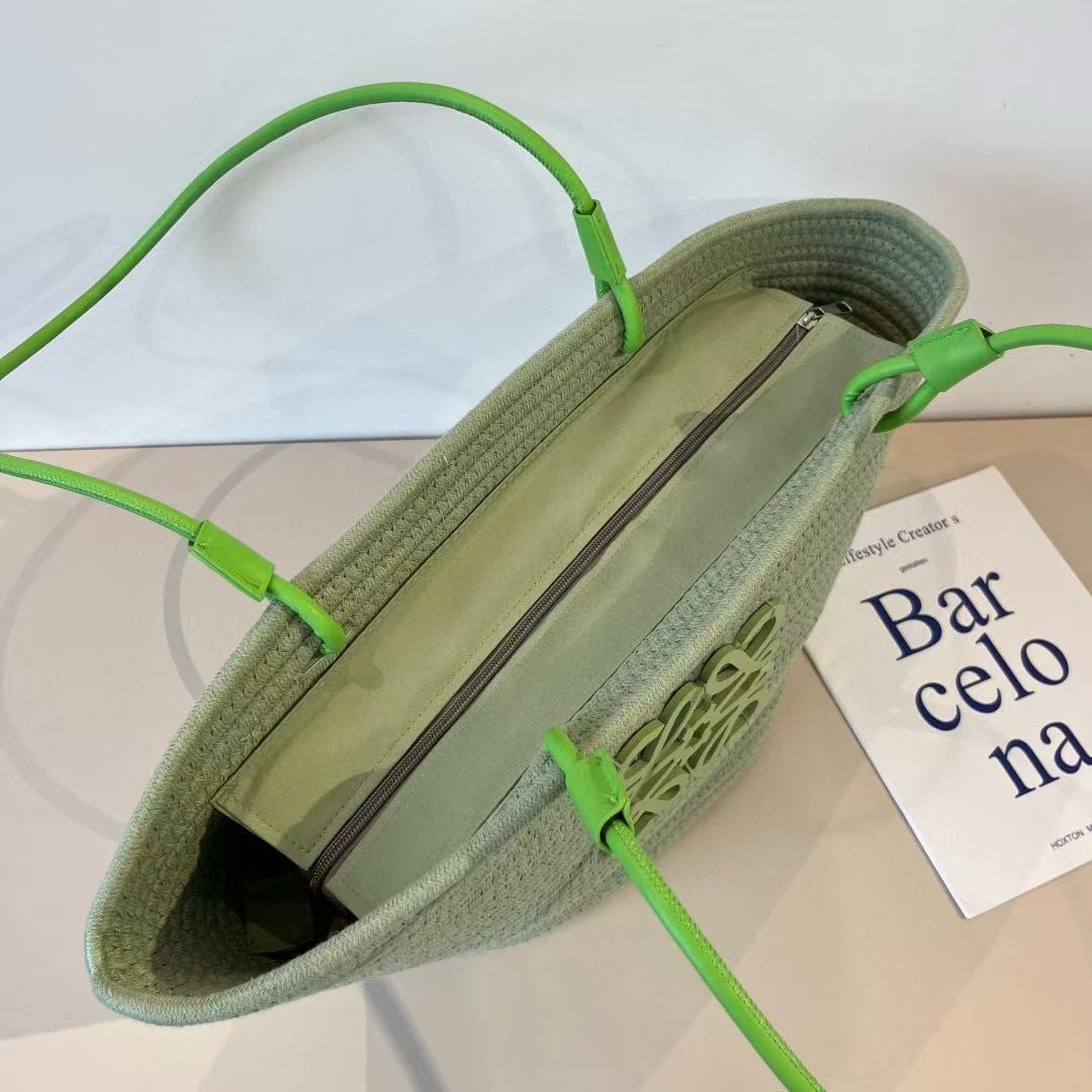 L0WEW ラフィア編みバッグ【 50％割引+送料無料】