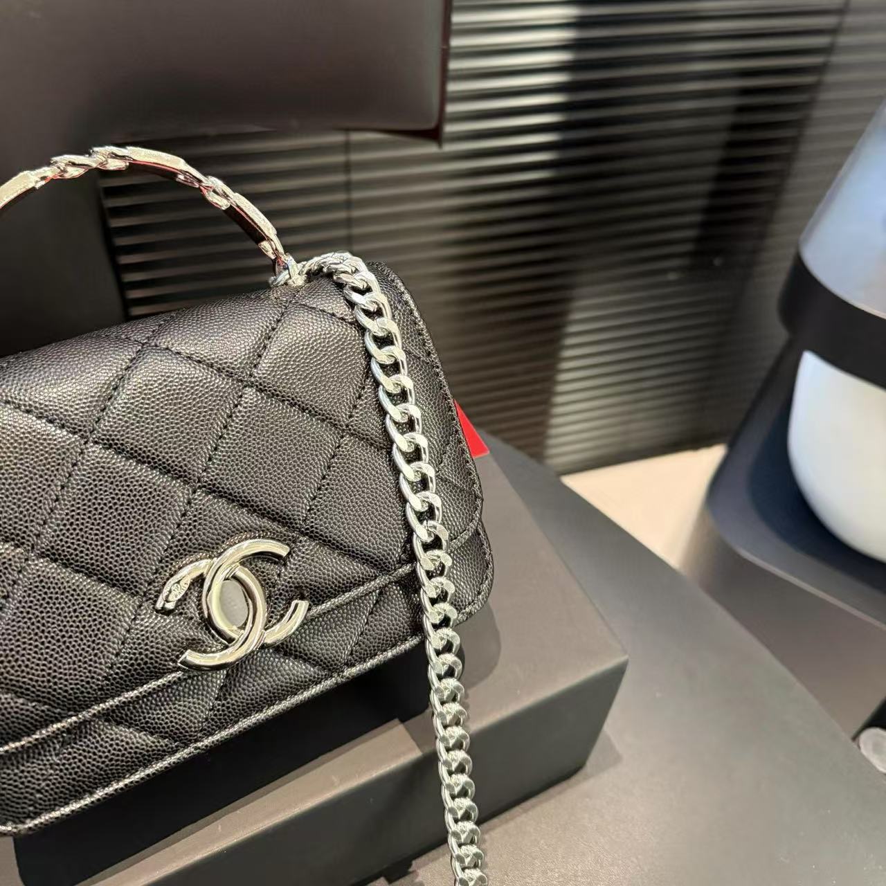 CHANE1 ダブルC チェーン ハンドバッグ【 50％割引+送料無料】