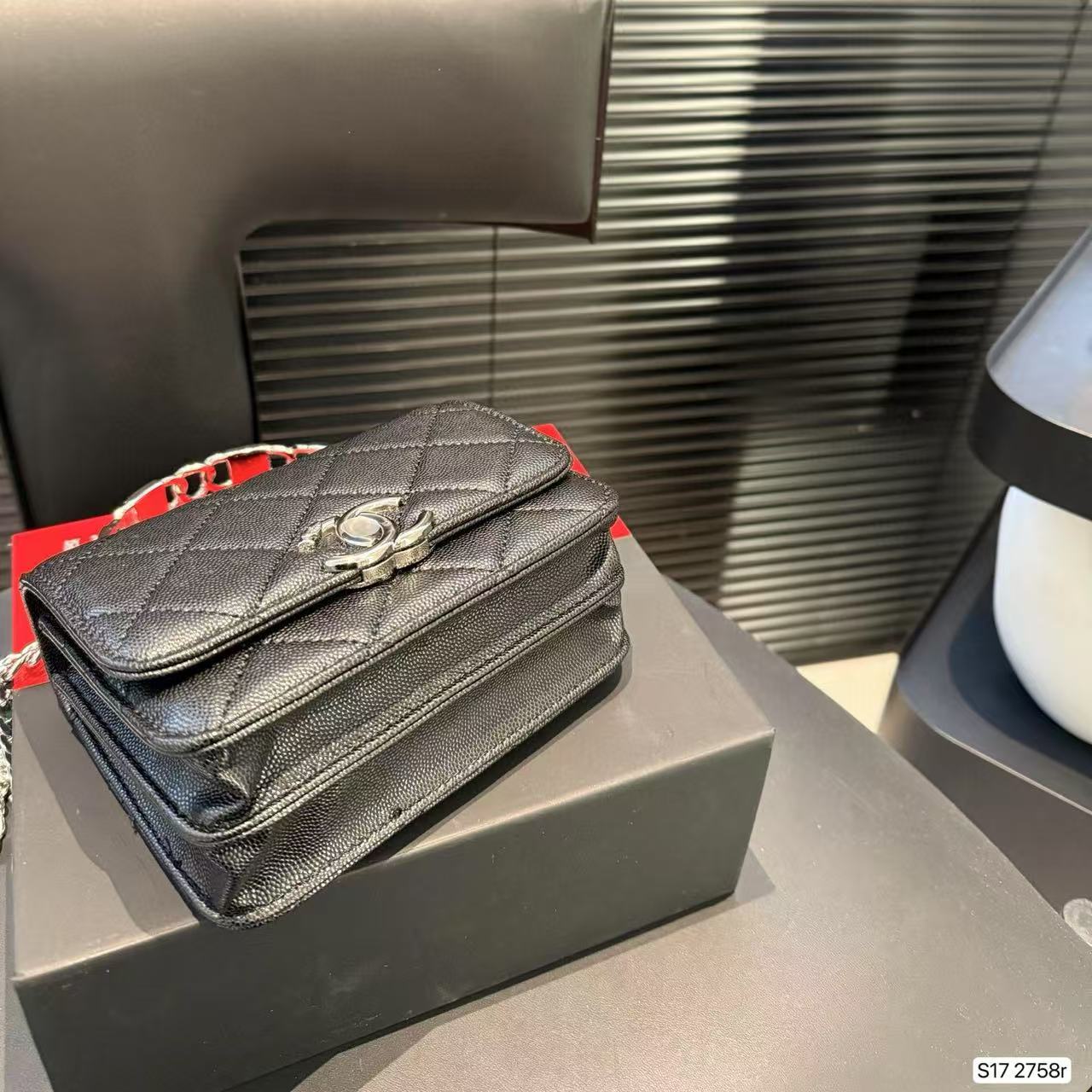 CHANE1 ダブルC チェーン ハンドバッグ【 50％割引+送料無料】