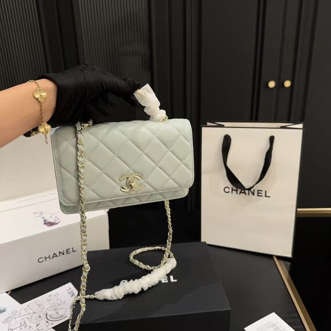 CHANE1 ラインストーン メタルハンドル チェーンバッグ【 50％割引+送料無料】