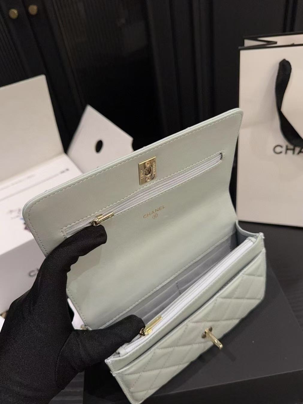 CHANE1 ラインストーン メタルハンドル チェーンバッグ【 50％割引+送料無料】