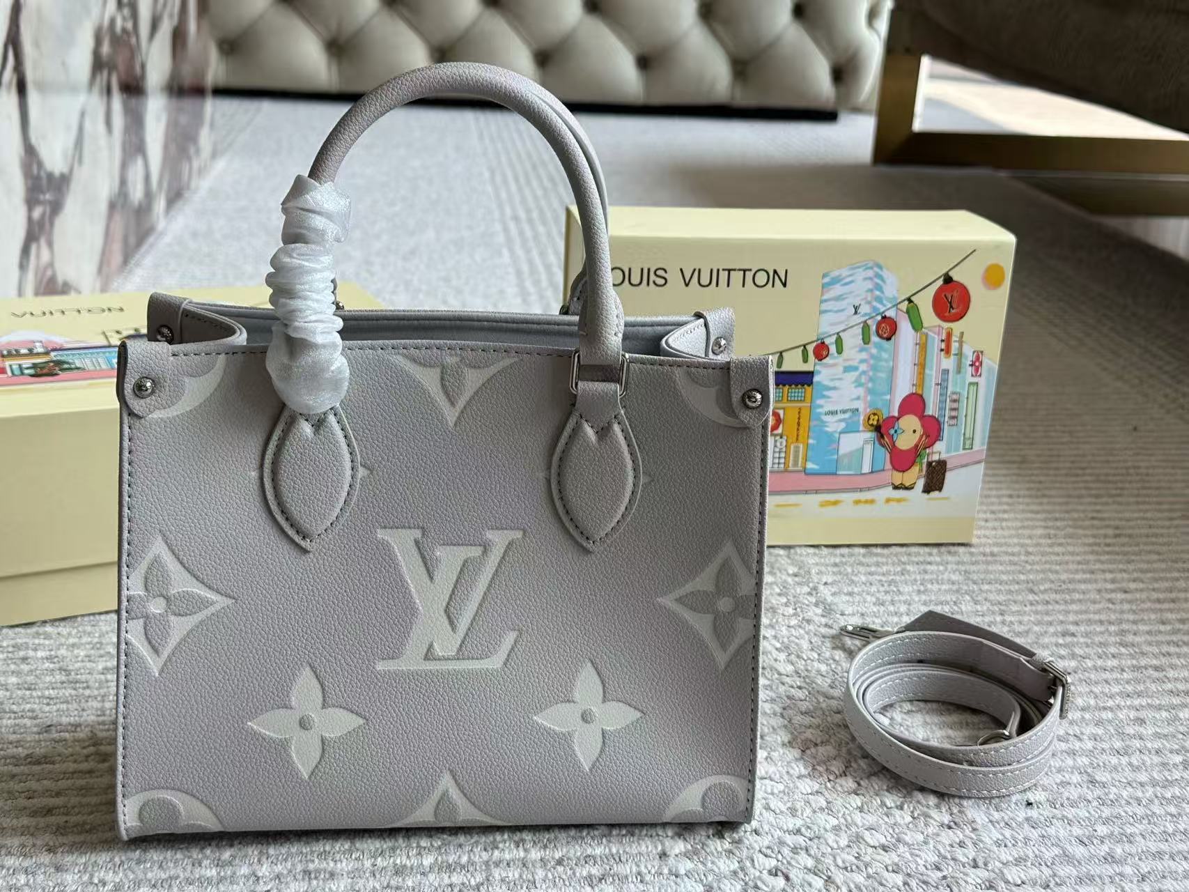 LV onthego牛革ショッピングバッグ【 50％割引+送料無料】