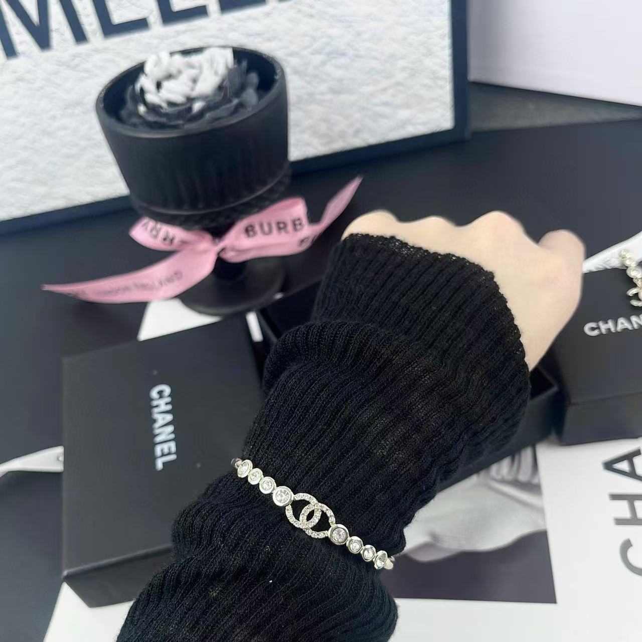 CHANE1 ダブルC ダイヤモンドブレスレット【 50％割引+送料無料】