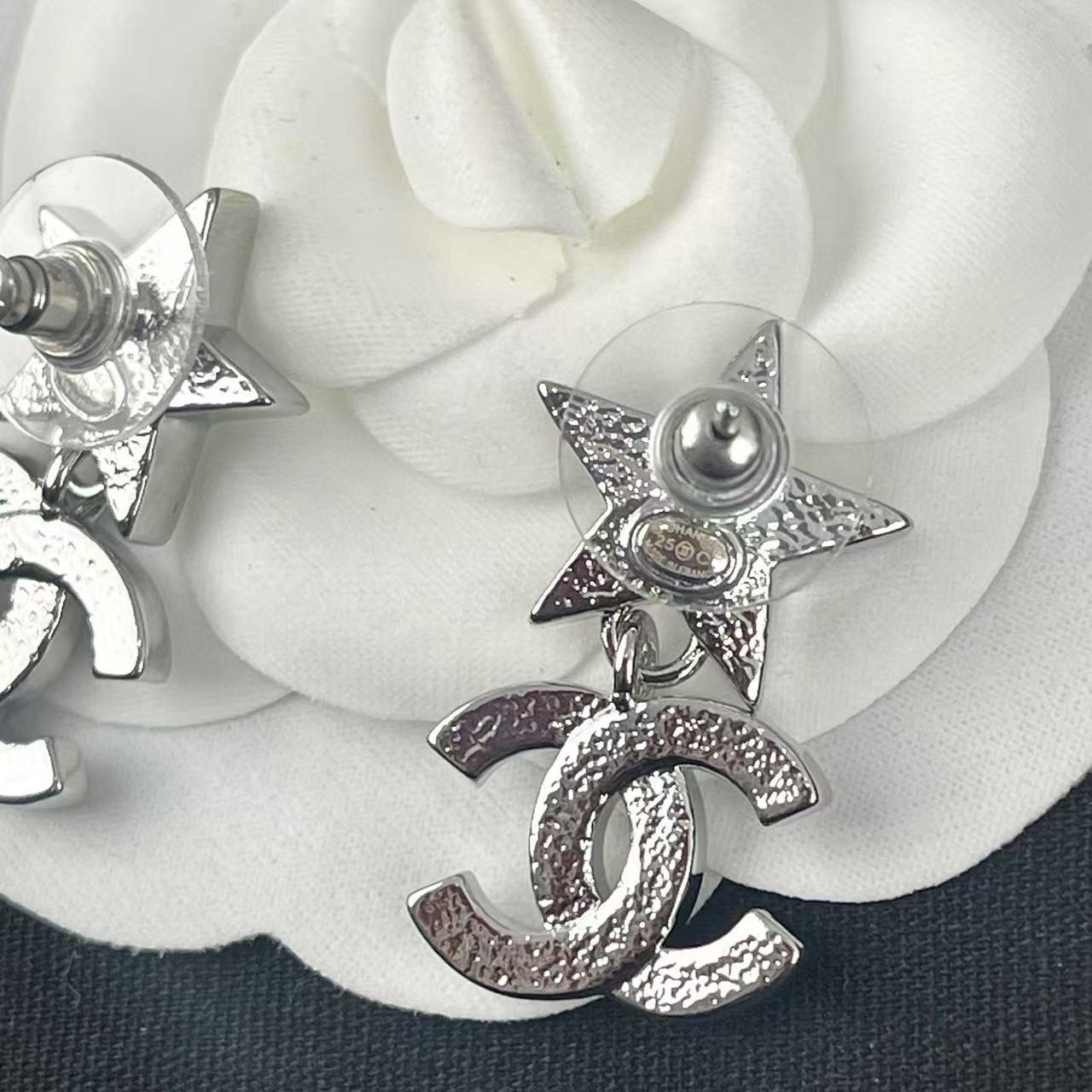 CHANE1 五芒星ダブルCイヤリング【 50％割引+送料無料】