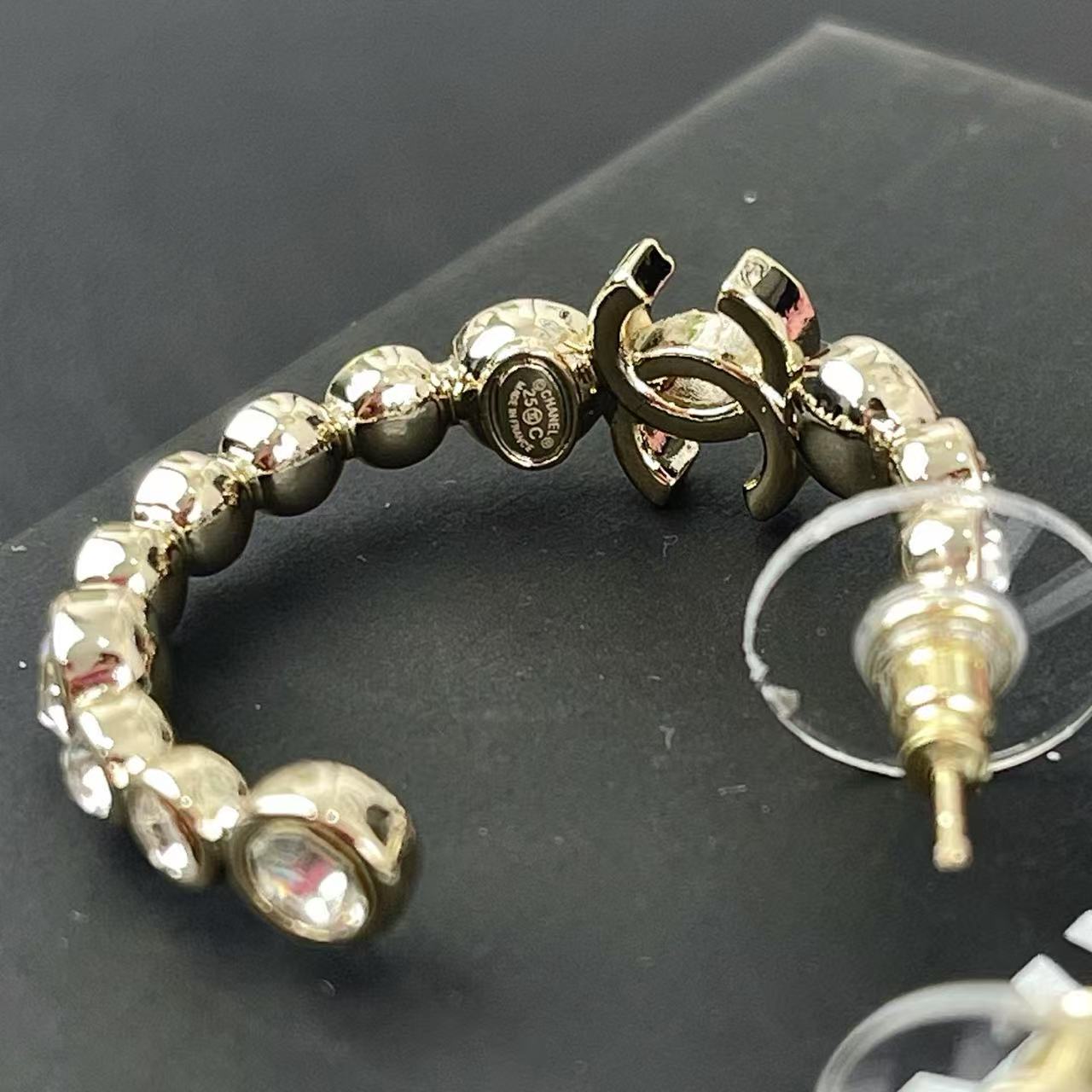 CHANE1 ラインストーンフープイヤリング【 50％割引+送料無料】