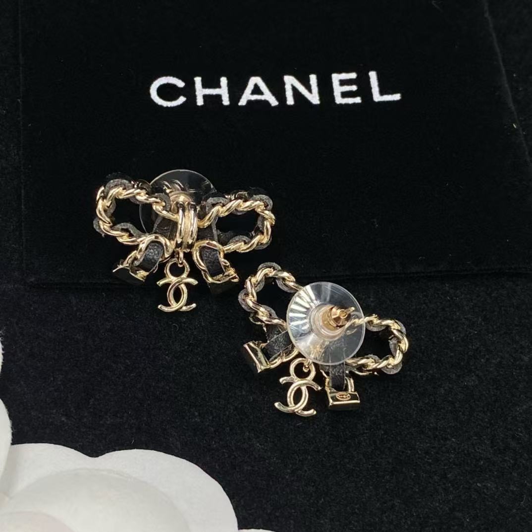 CHANE1 ボウレザースタッドピアス【 50％割引+送料無料】