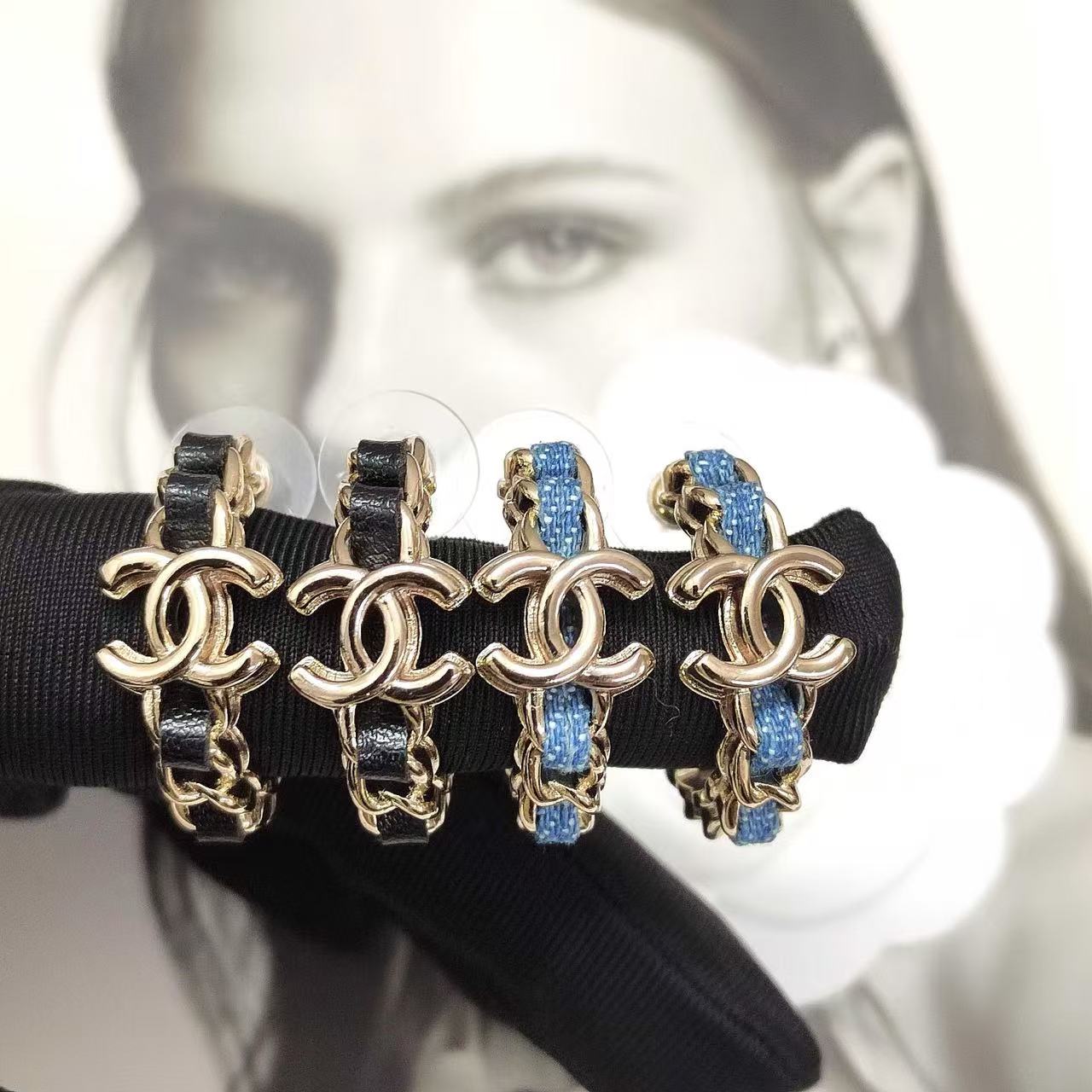 CHANE1 ダブルCレザーイヤリング【 50％割引+送料無料】