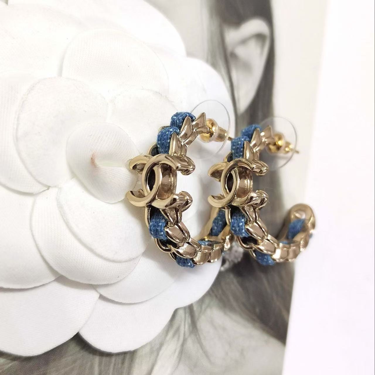 CHANE1 ダブルCレザーイヤリング【 50％割引+送料無料】