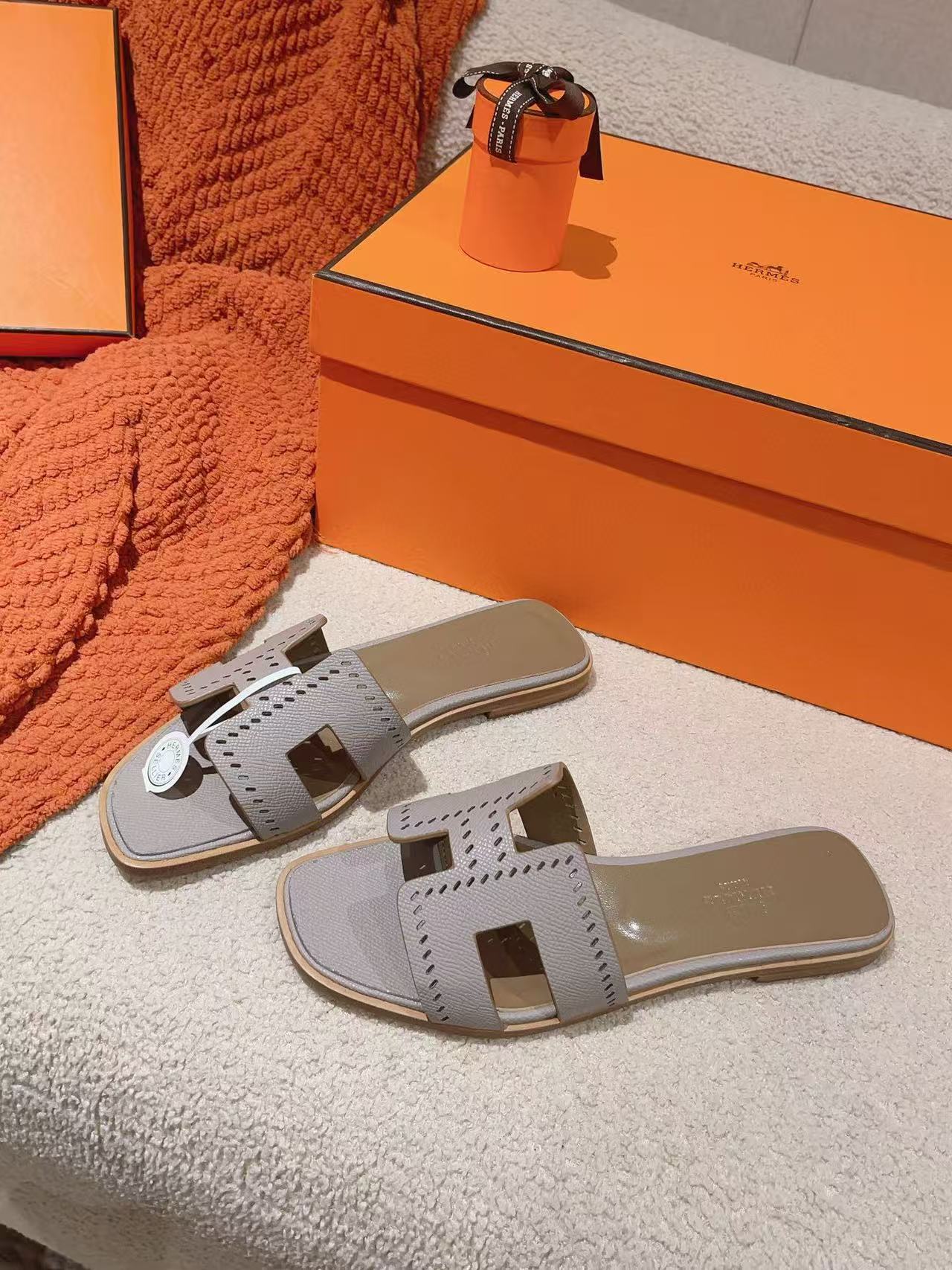 HERME5 高品質カーフスキンスリッパ【50％割引+送料無料】