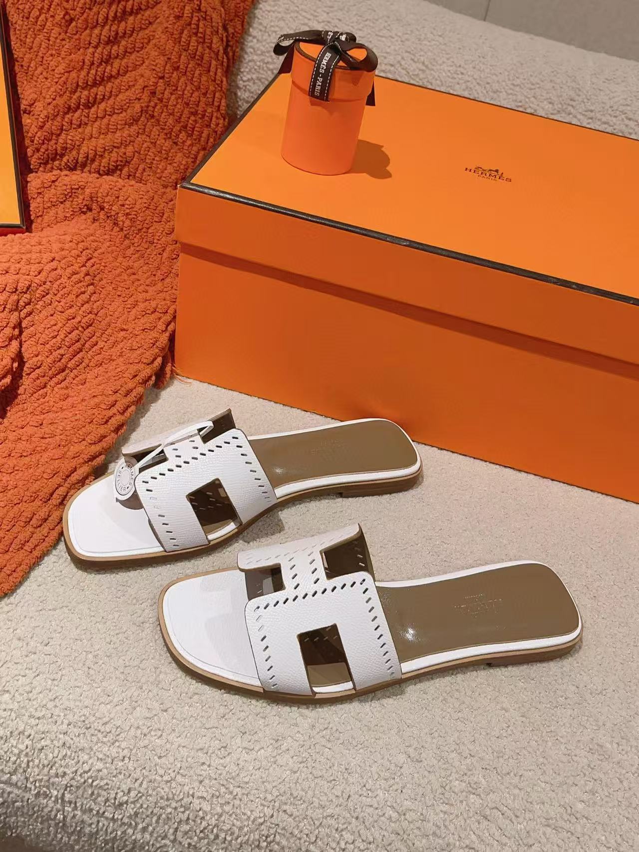 HERME5 高品質カーフスキンスリッパ【50％割引+送料無料】