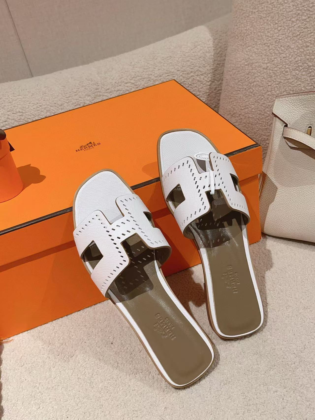 HERME5 高品質カーフスキンスリッパ【50％割引+送料無料】