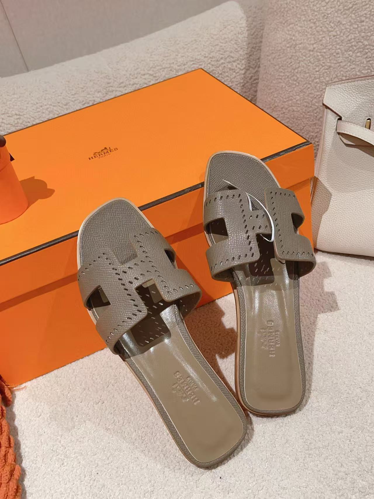 HERME5 高品質カーフスキンスリッパ【50％割引+送料無料】