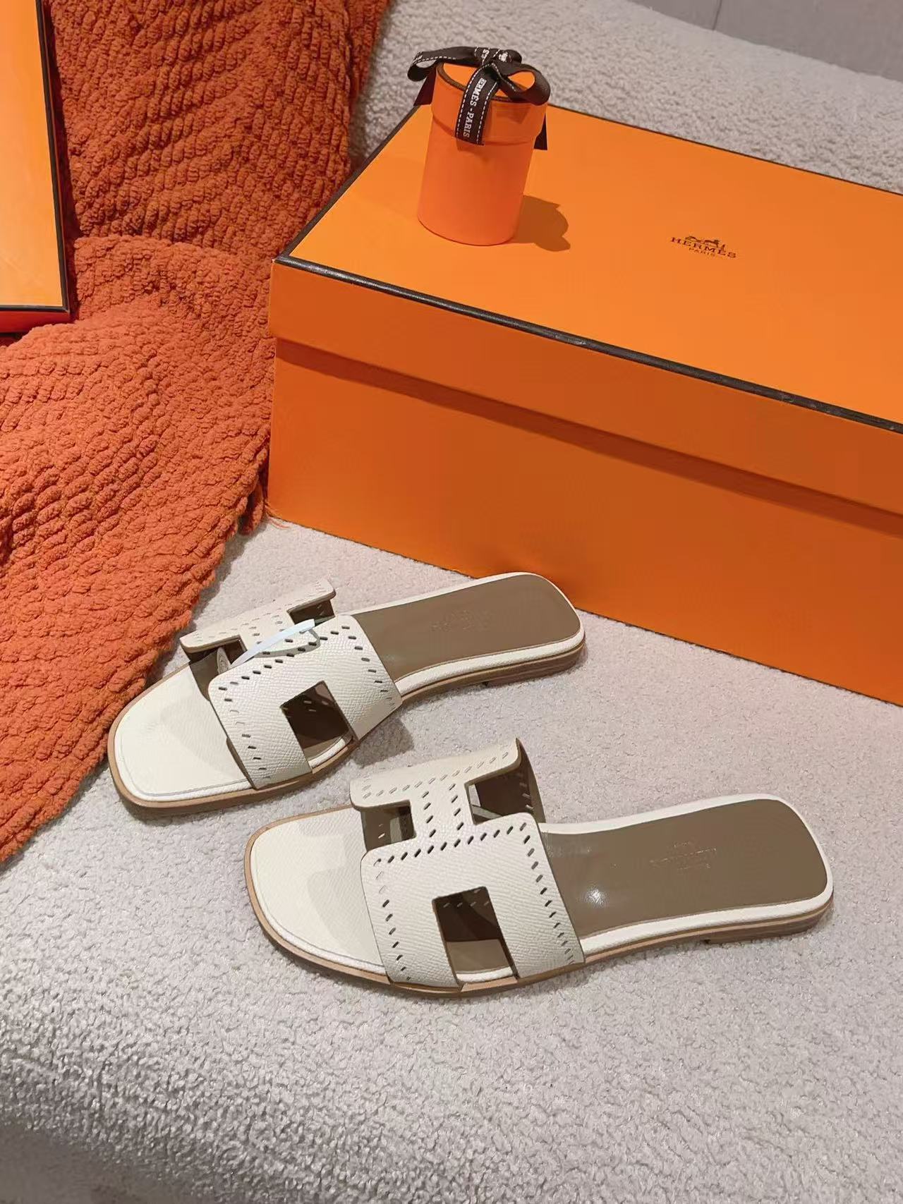 HERME5 高品質カーフスキンスリッパ【50％割引+送料無料】