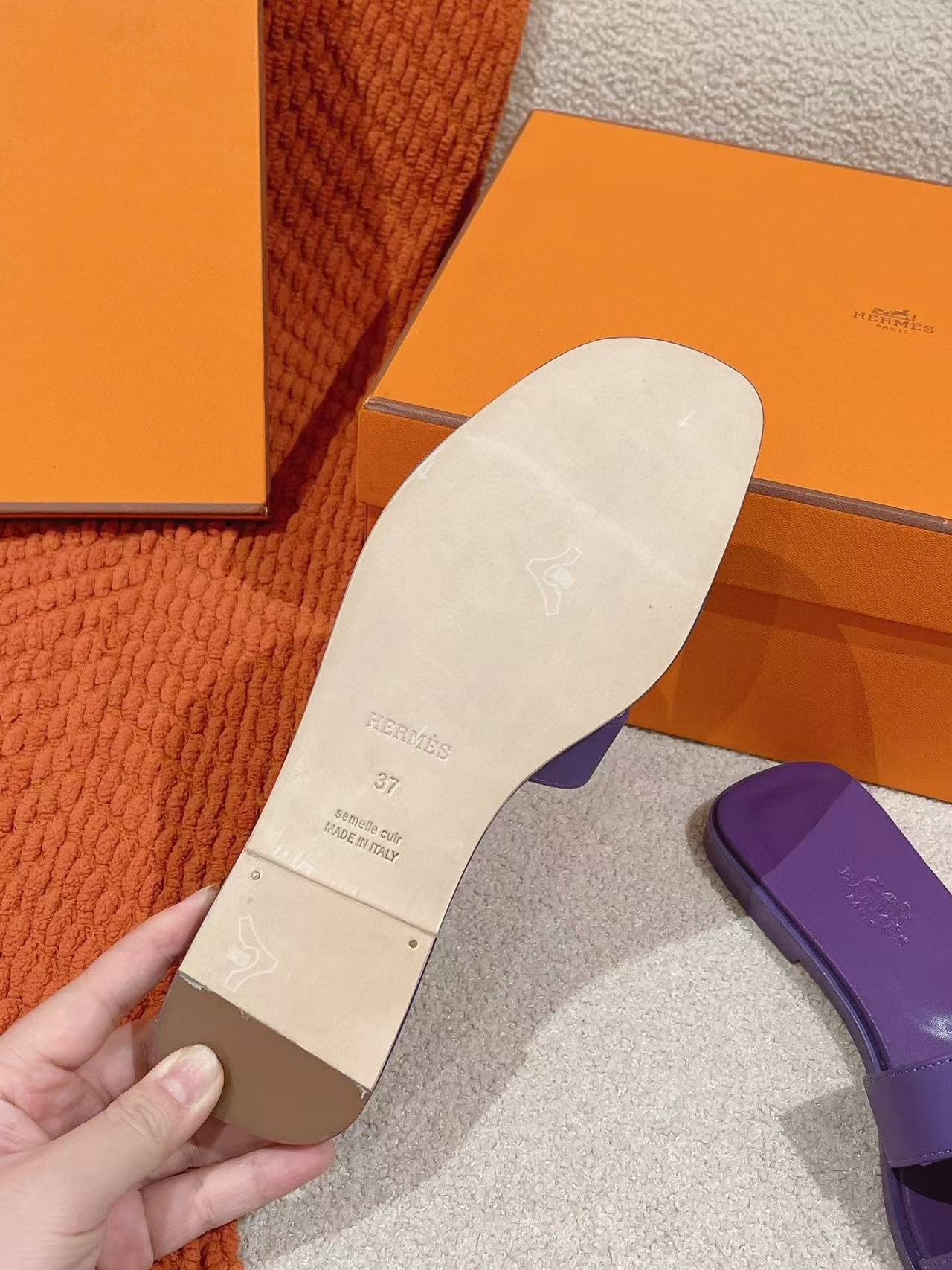 HERME5の高品質シープスキンスリッパ【50％割引+送料無料】