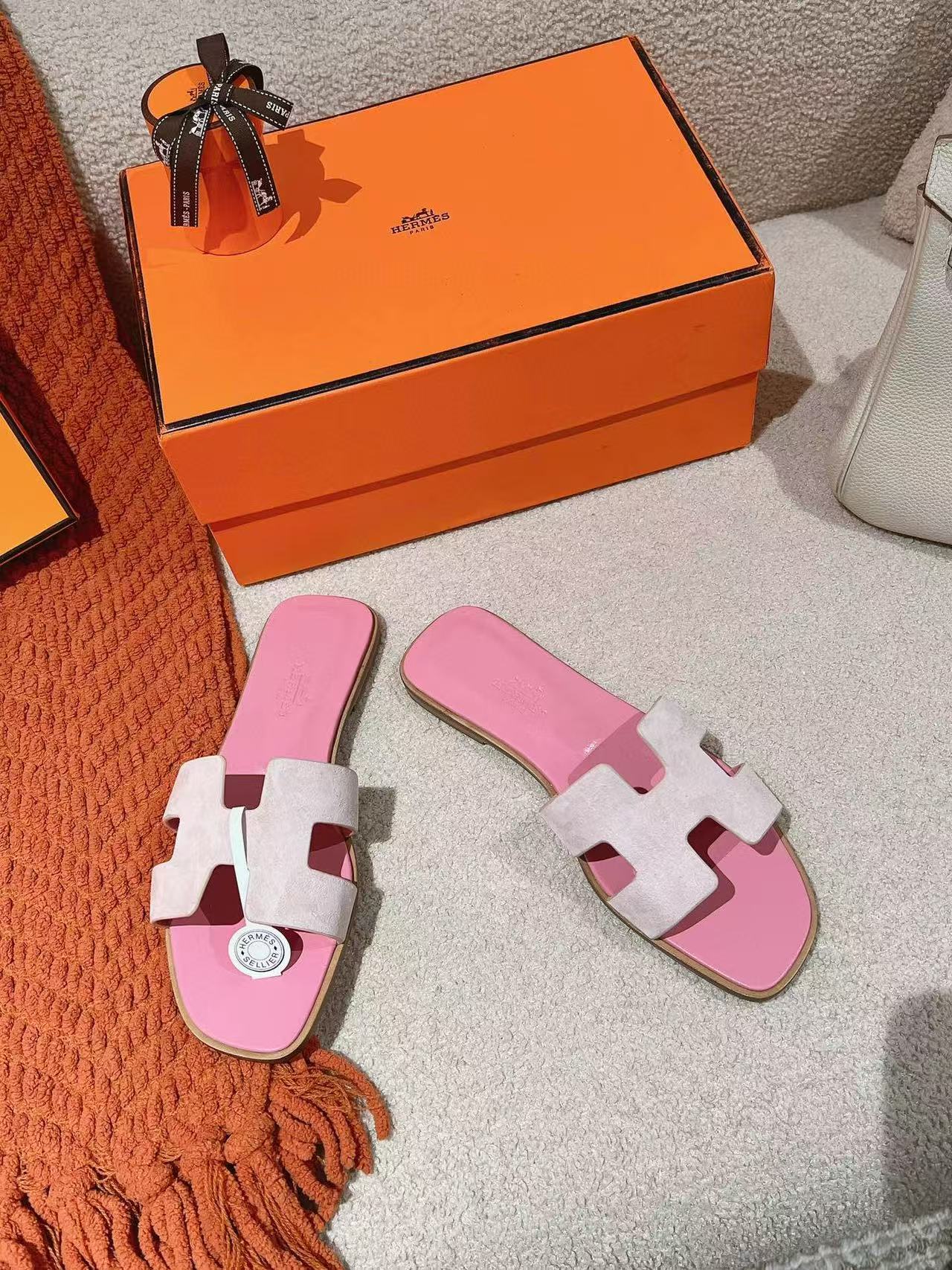 HERME5高品質の鹿革スリッパ【50％割引+送料無料】