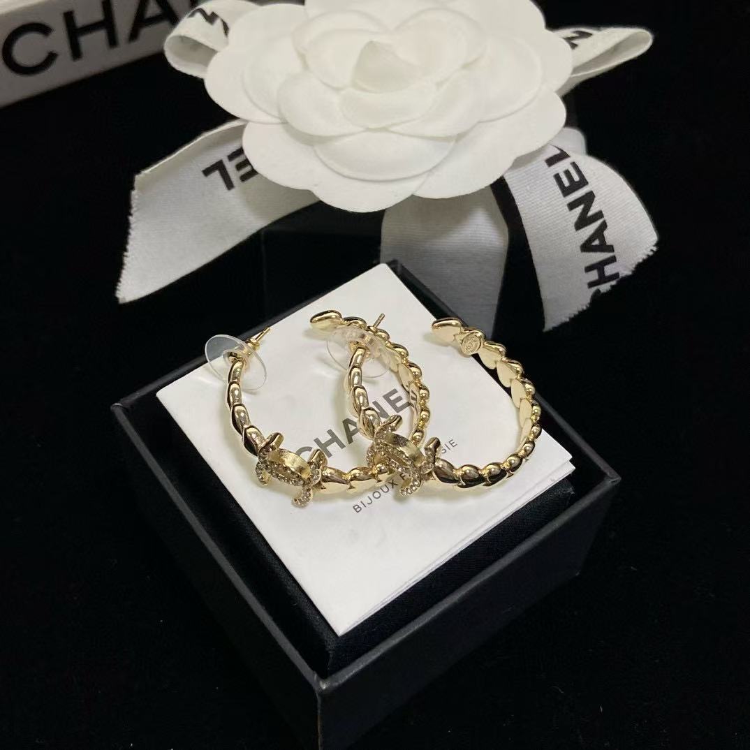 CHANE1 ダブルC ピーチハート イヤリング【 50％割引+送料無料】