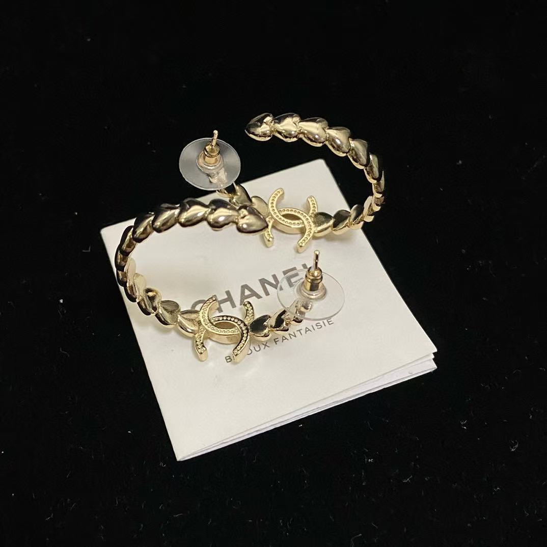 CHANE1 ダブルC ピーチハート イヤリング【 50％割引+送料無料】