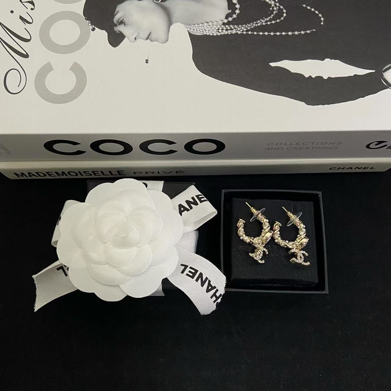 CHANE1 ピンクダイヤモンド ダブルC ダイヤモンドイヤリング【 50％割引+送料無料】