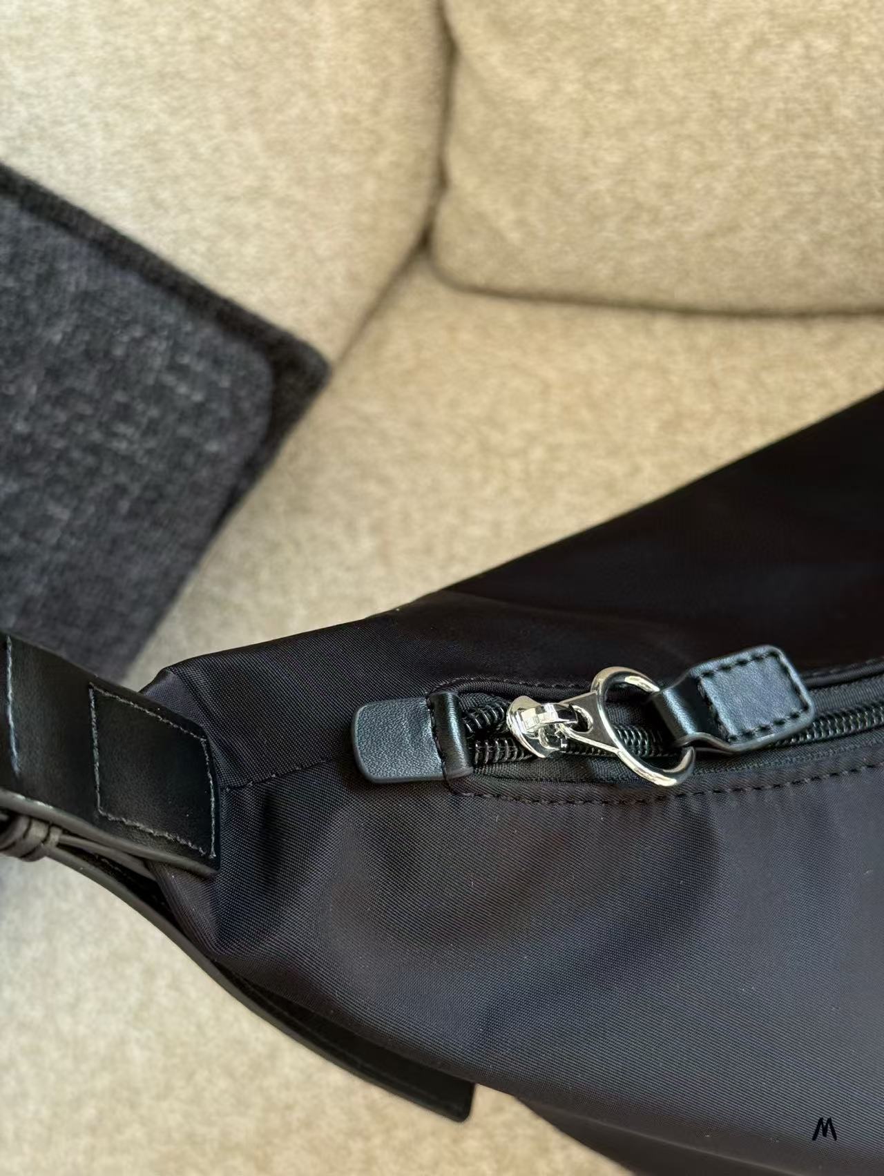 PR4DA キャンバス アンダーアームバッグ【 50％割引+送料無料】