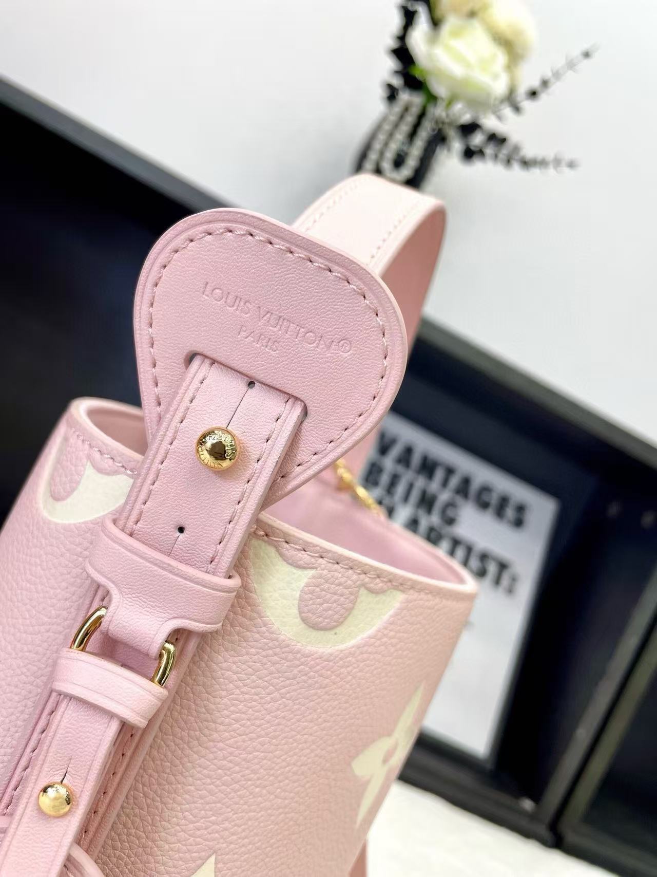 LVカウハイドバケットバッグ【 50％割引+送料無料】