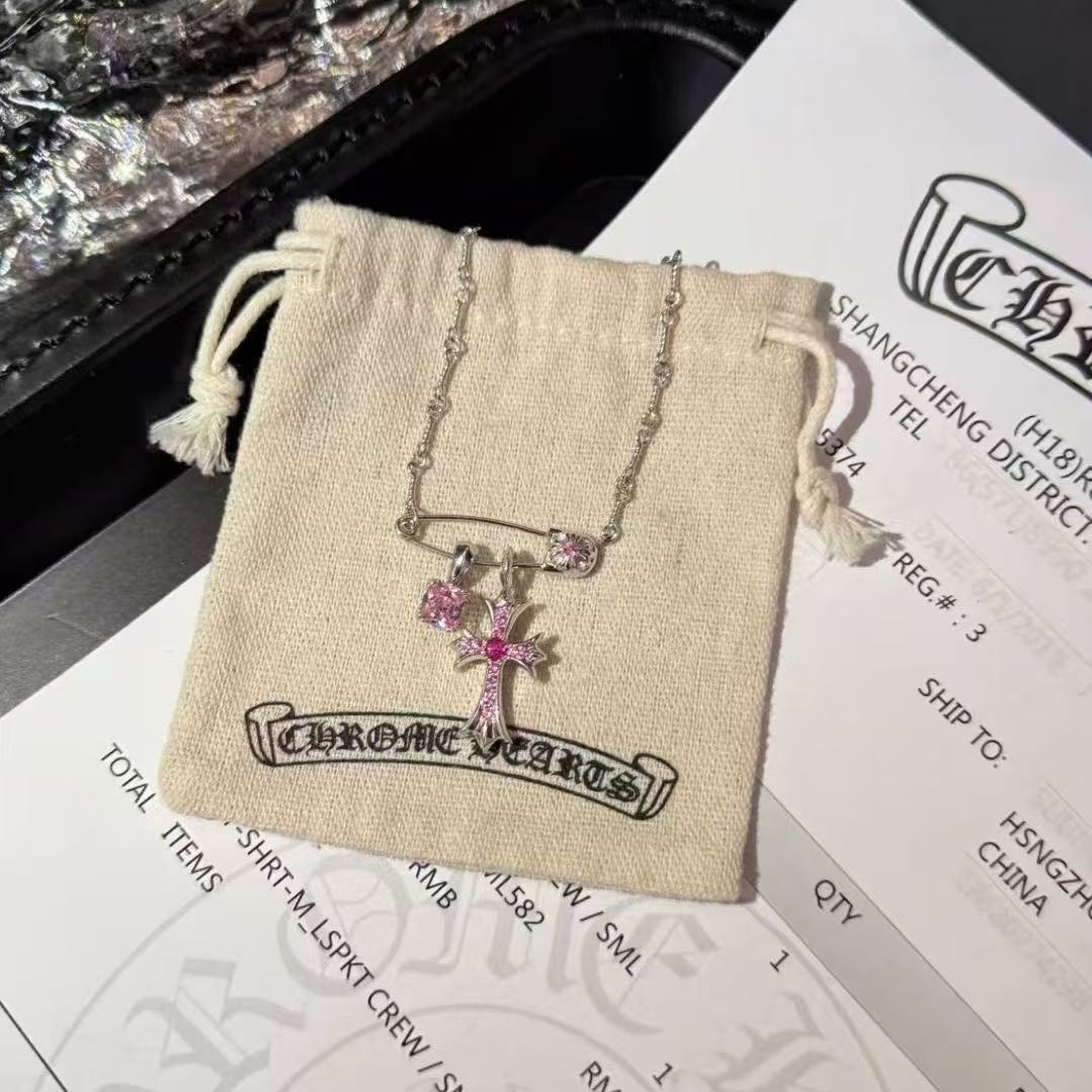 Chr0me Hearts ピンククロスネックレス【 50％割引+送料無料】