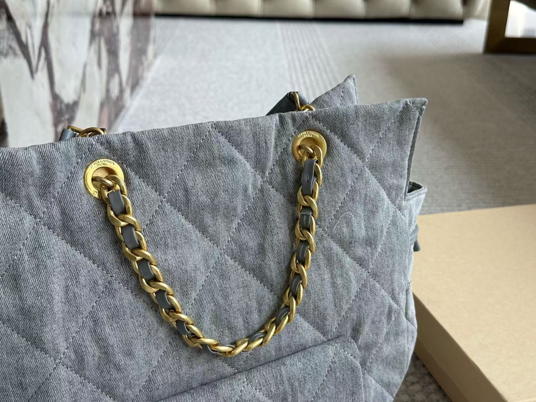 CHANE1 グレーデニム刺繍ショッピングバッグ【 50％割引+送料無料】