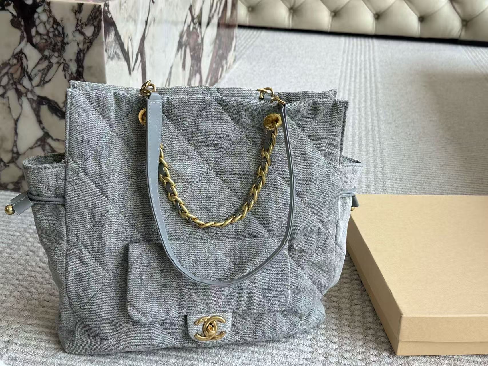 CHANE1 グレーデニム刺繍ショッピングバッグ【 50％割引+送料無料】