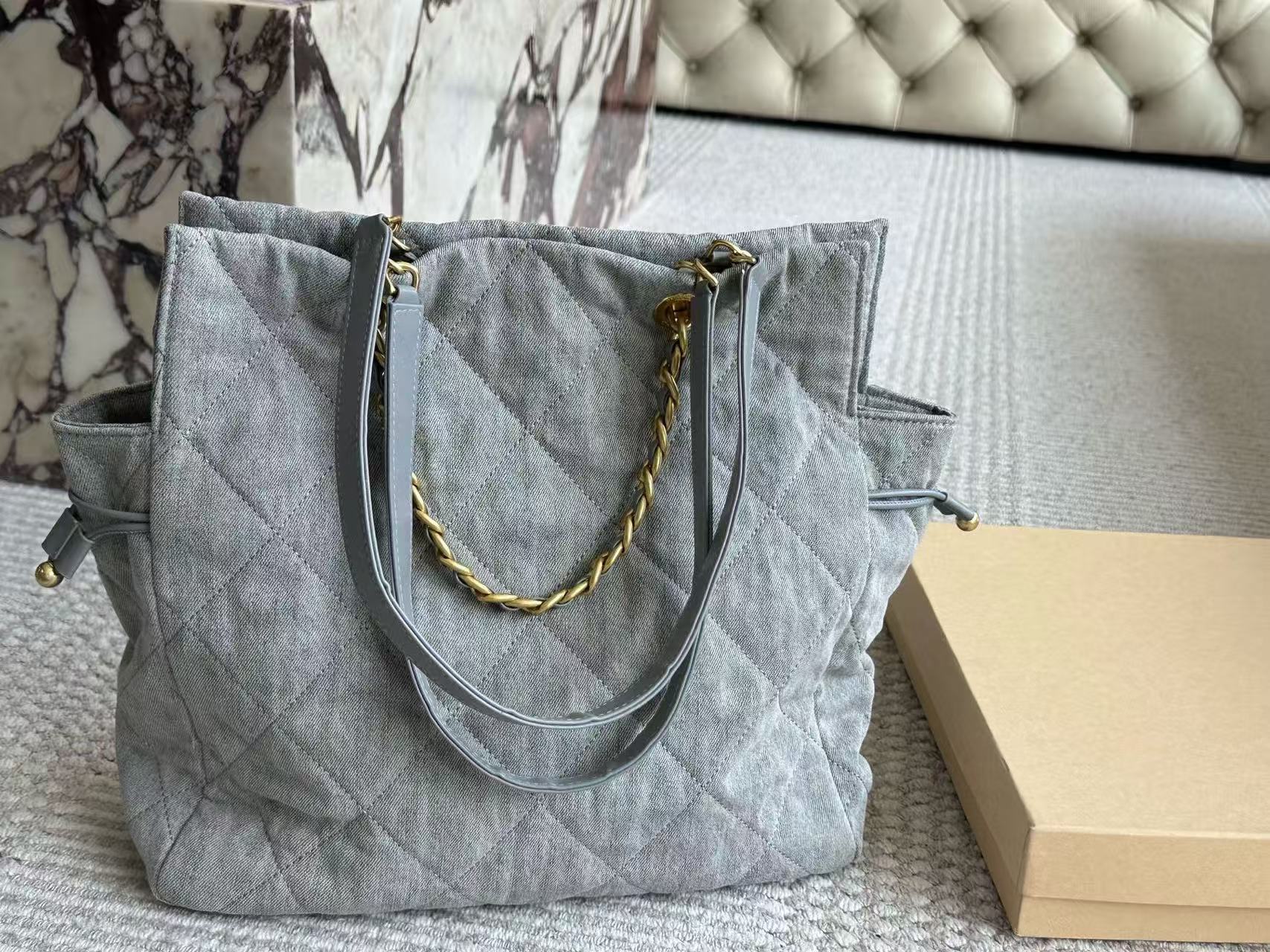 CHANE1 グレーデニム刺繍ショッピングバッグ【 50％割引+送料無料】