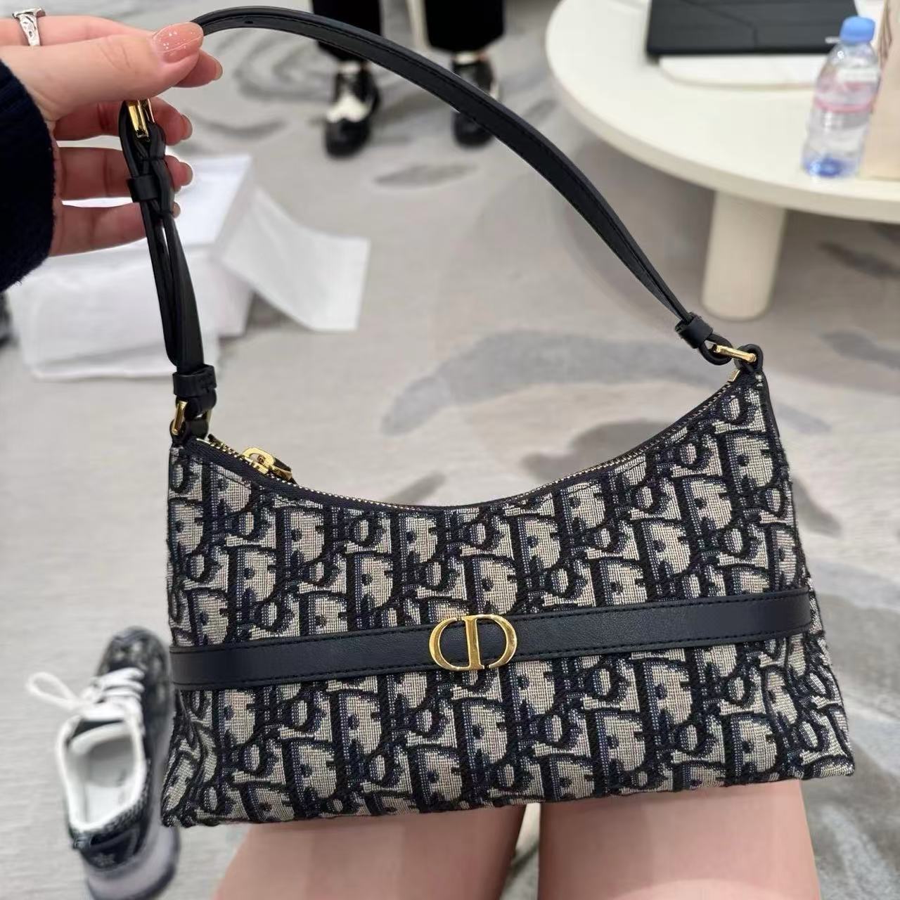 DI0R ジャカード アンダーアームバッグ【 50％割引+送料無料】