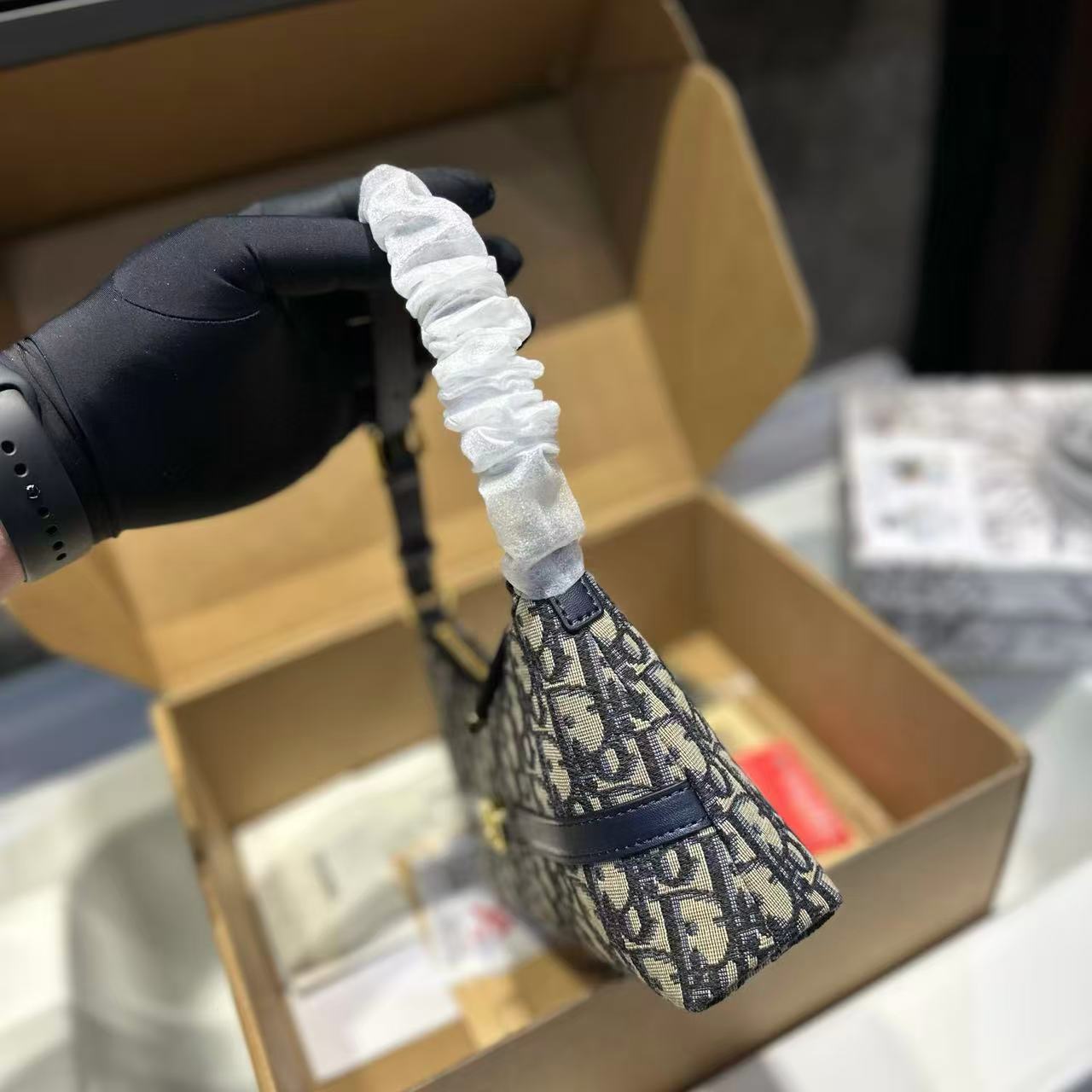 DI0R ジャカード アンダーアームバッグ【 50％割引+送料無料】