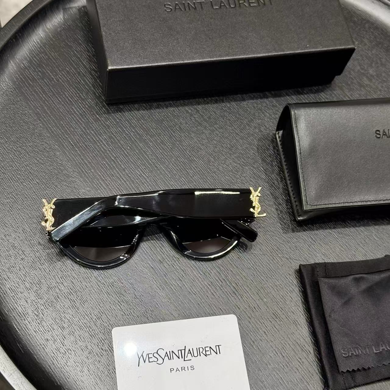 YSLサングラス【 50％割引+送料無料】