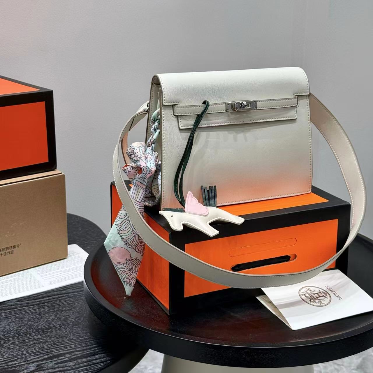 HERME5 kelly danceショルダーバッグ【 50％割引+送料無料】