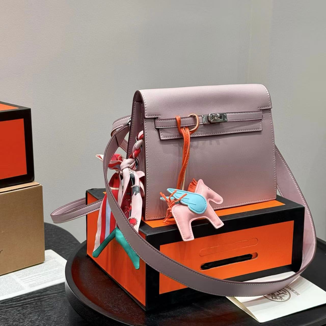 HERME5 kelly danceショルダーバッグ【 50％割引+送料無料】